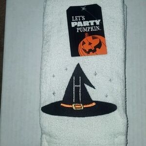 Halloween Themed Fingertip Towel- "H" Monogram- 2 pack